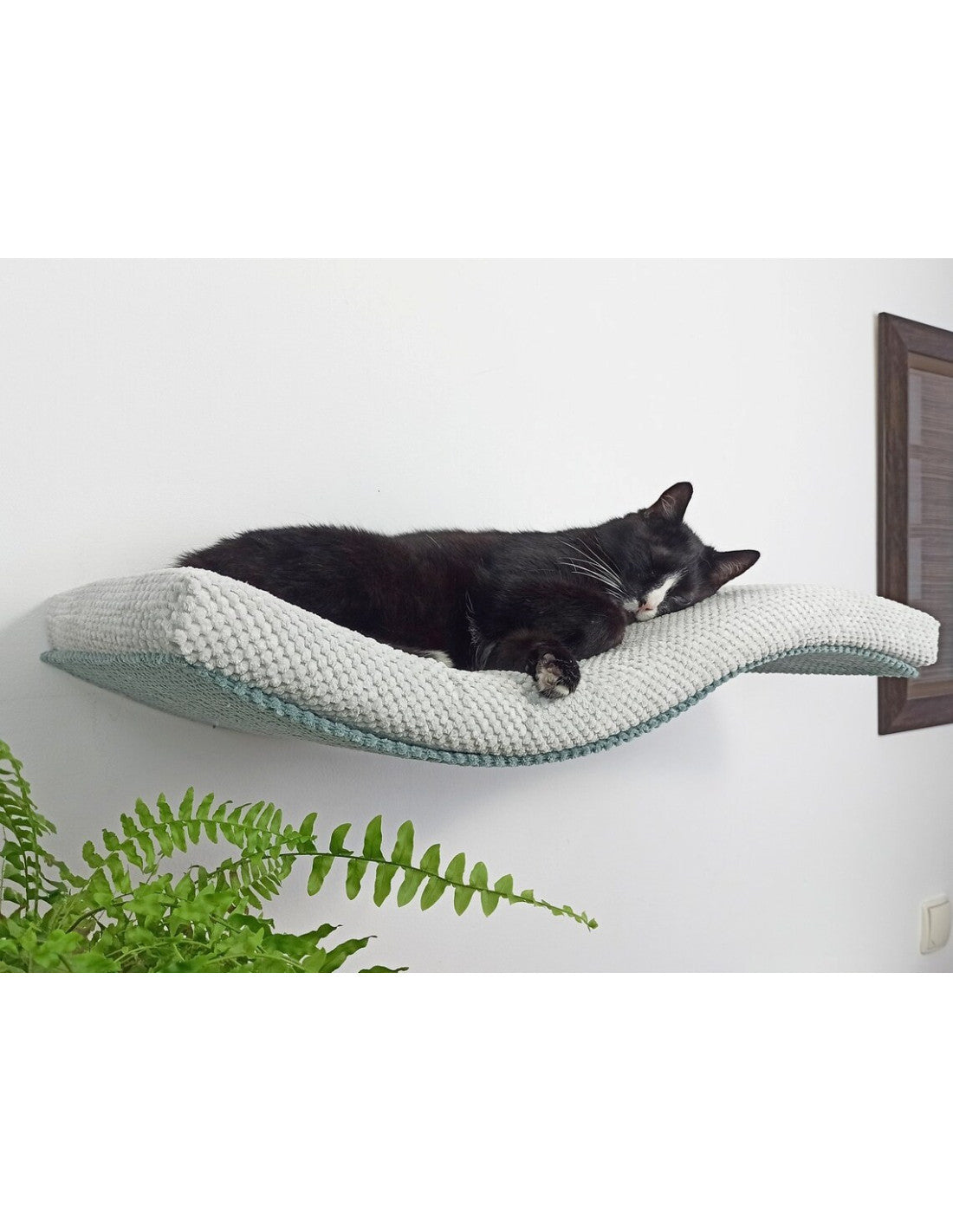 Metal Base Cat Wall Shelf WAVE 75 cm Unsymmetrical Left,
