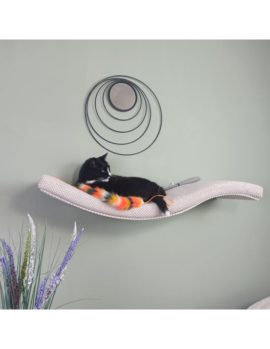 "The Wavey Retreat" 95 cm Cat Shelf, metal base